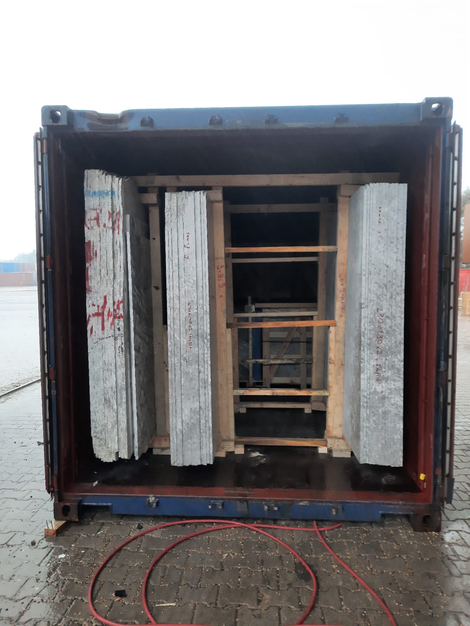Tundra Grey Marble (Tile + Slab); minor Aizona Grey Marble Slab — Turkish natural stone shipment loaded at Aliaga (Izmir), TR (TRALI) for Scarsdale, NY, US Tundra Grey Marble (Tile + Slab); minor Aizona Grey Marble Slab — Turkish natural stone shipment loaded at Aliaga (Izmir), TR (TRALI) for Scarsdale, NY, US