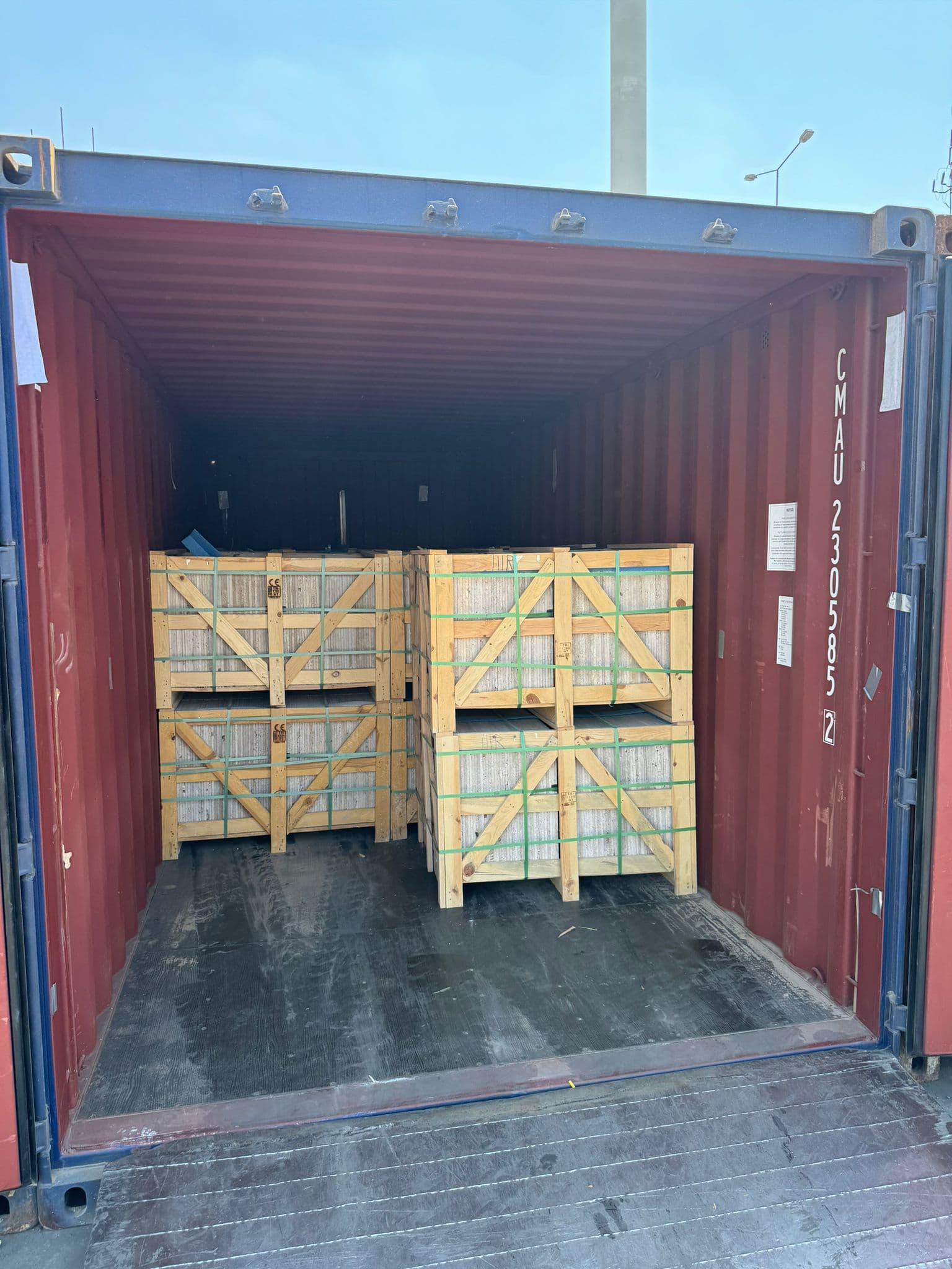 Travertine Cross-Cut (Travertino CC), Comercial grade — Turkish natural stone shipment loaded at Aliağa, TR (TRALI) for Miami, US Travertine Cross-Cut (Travertino CC), Comercial grade — Turkish natural stone shipment loaded at Aliağa, TR (TRALI) for Miami, US