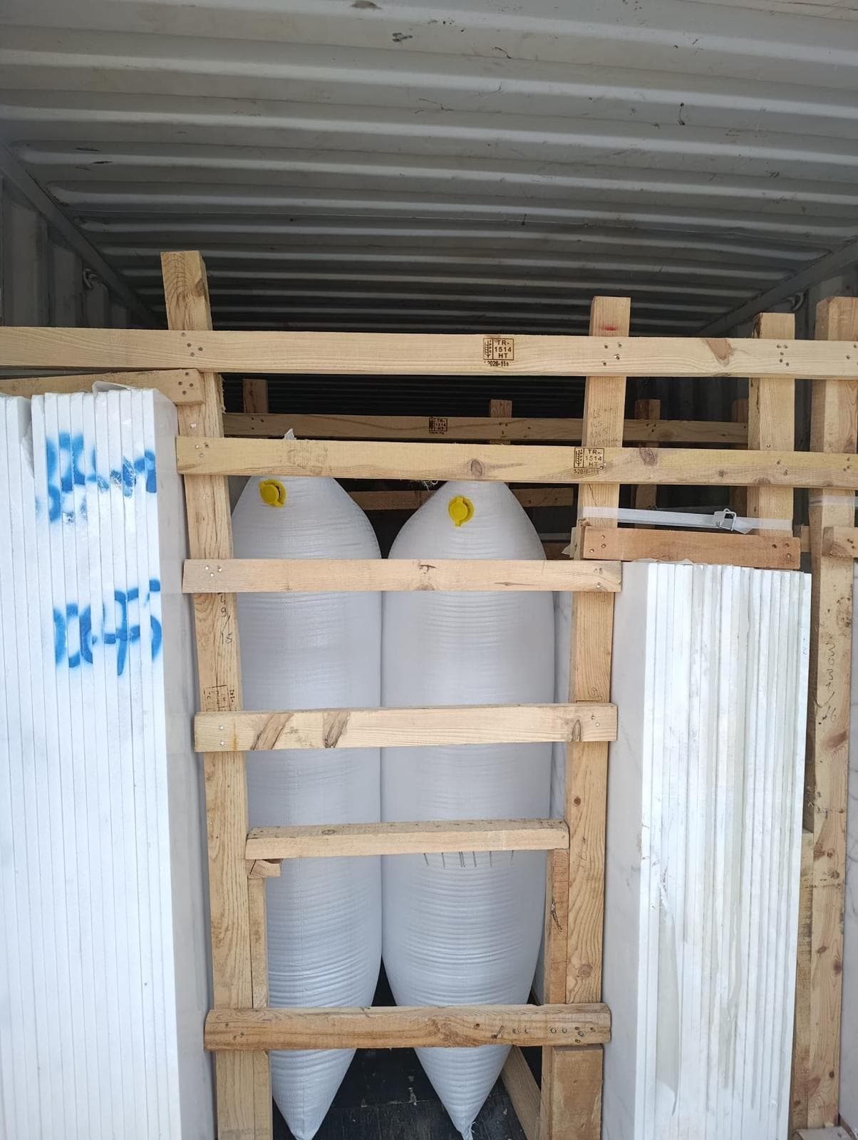 Blanco Ibiza (Muğla White) — Turkish natural stone shipment loaded at Aliağa, TR for Malta Freeport, Malta Blanco Ibiza (Muğla White) — Turkish natural stone shipment loaded at Aliağa, TR for Malta Freeport, Malta